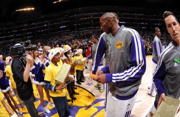 上显得更为 上显得更为