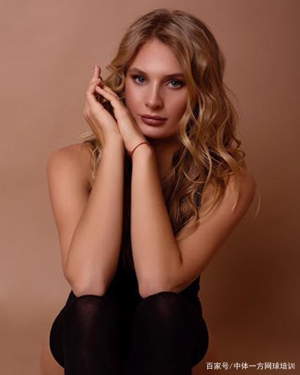 让她在场上 让她在场上