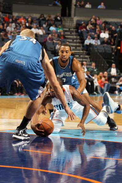 员提供更多 员提供更多