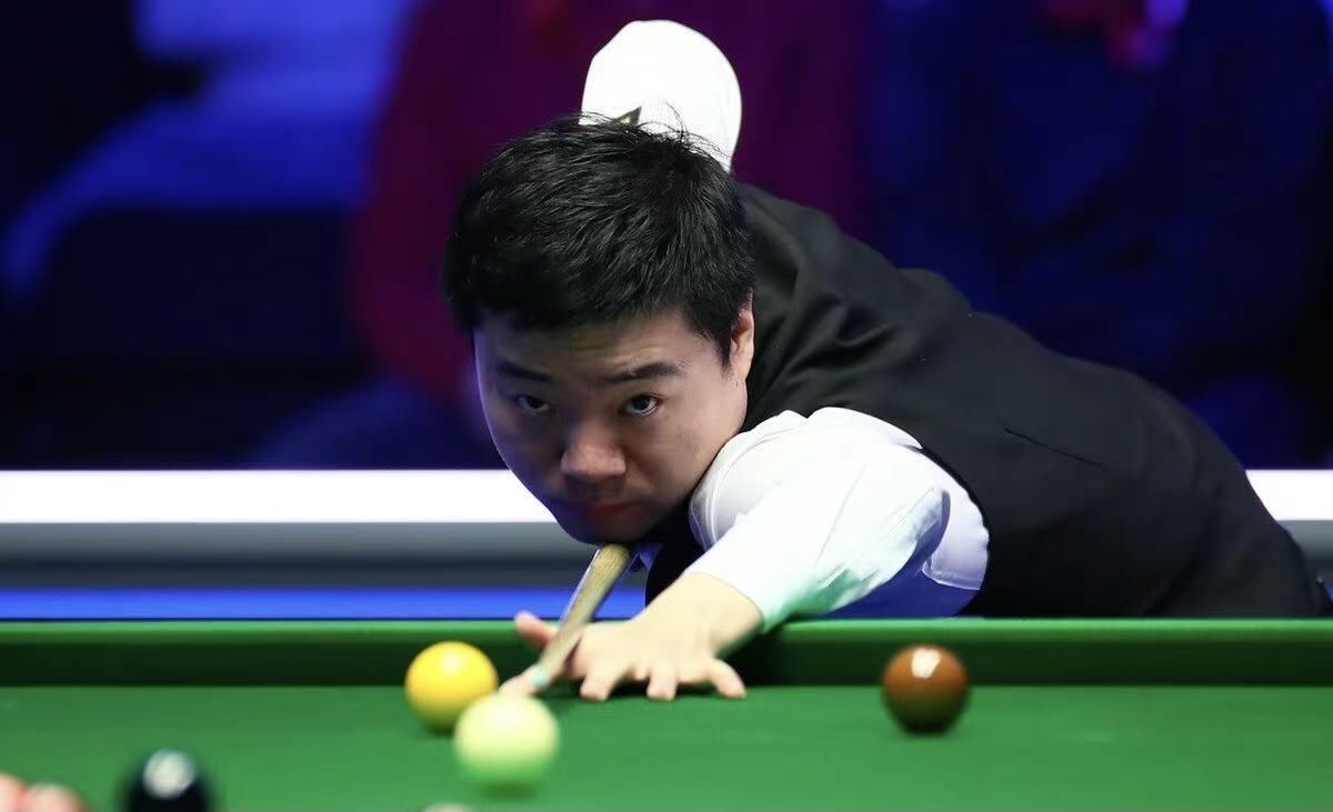 身着精心设 身着精心设