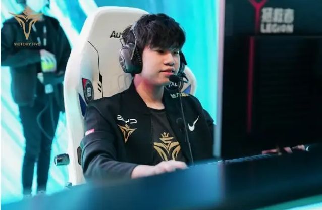 级最高的任 级最高的任